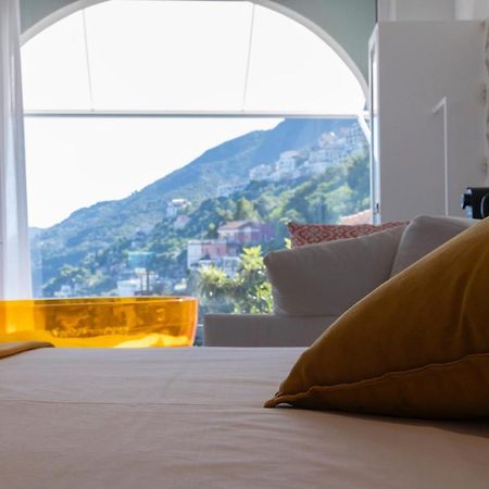 Decori Suites Amalfi Coast - Free Parking Vietri 외부 사진