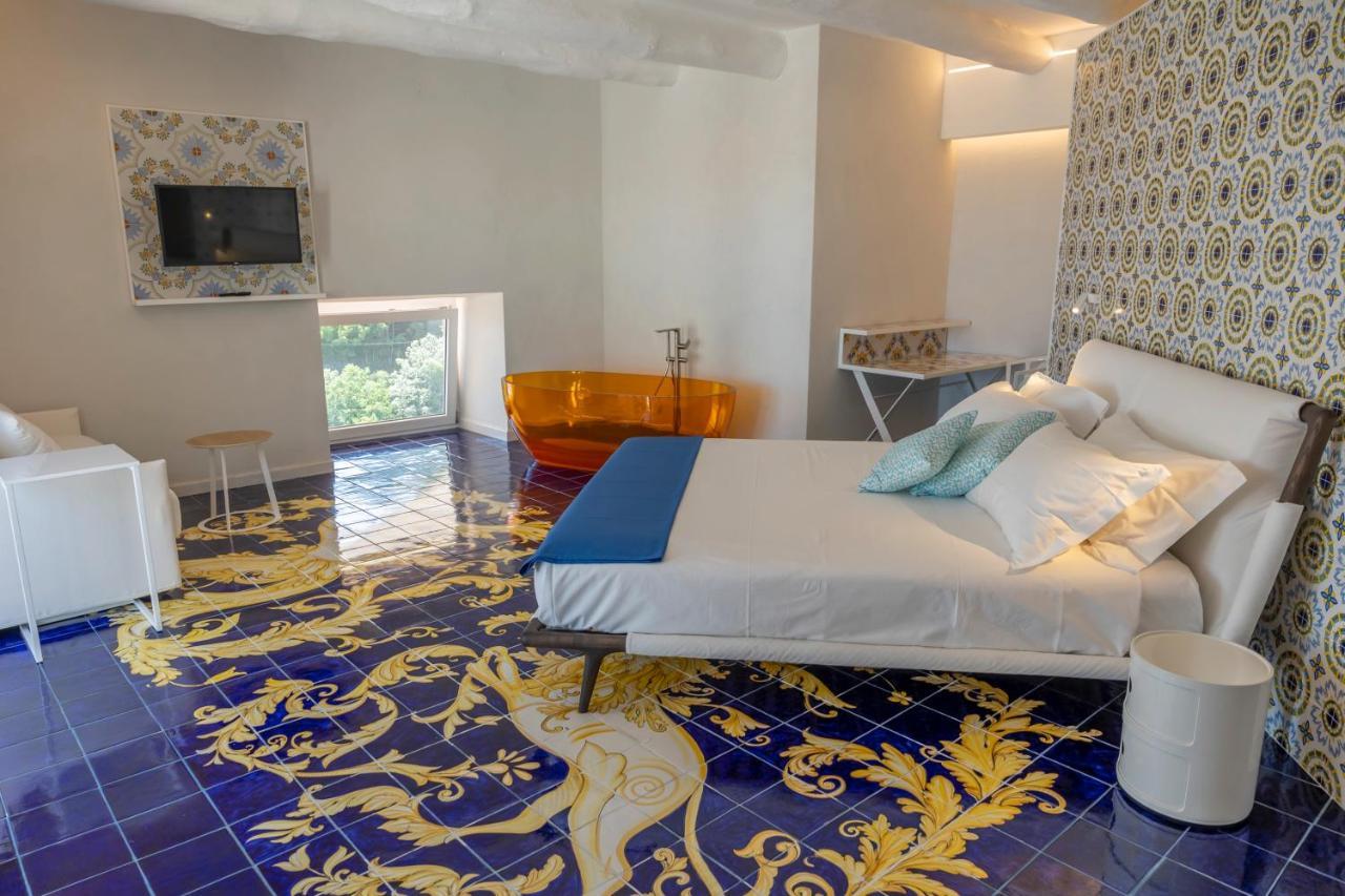 Decori Suites Amalfi Coast - Free Parking Vietri 외부 사진