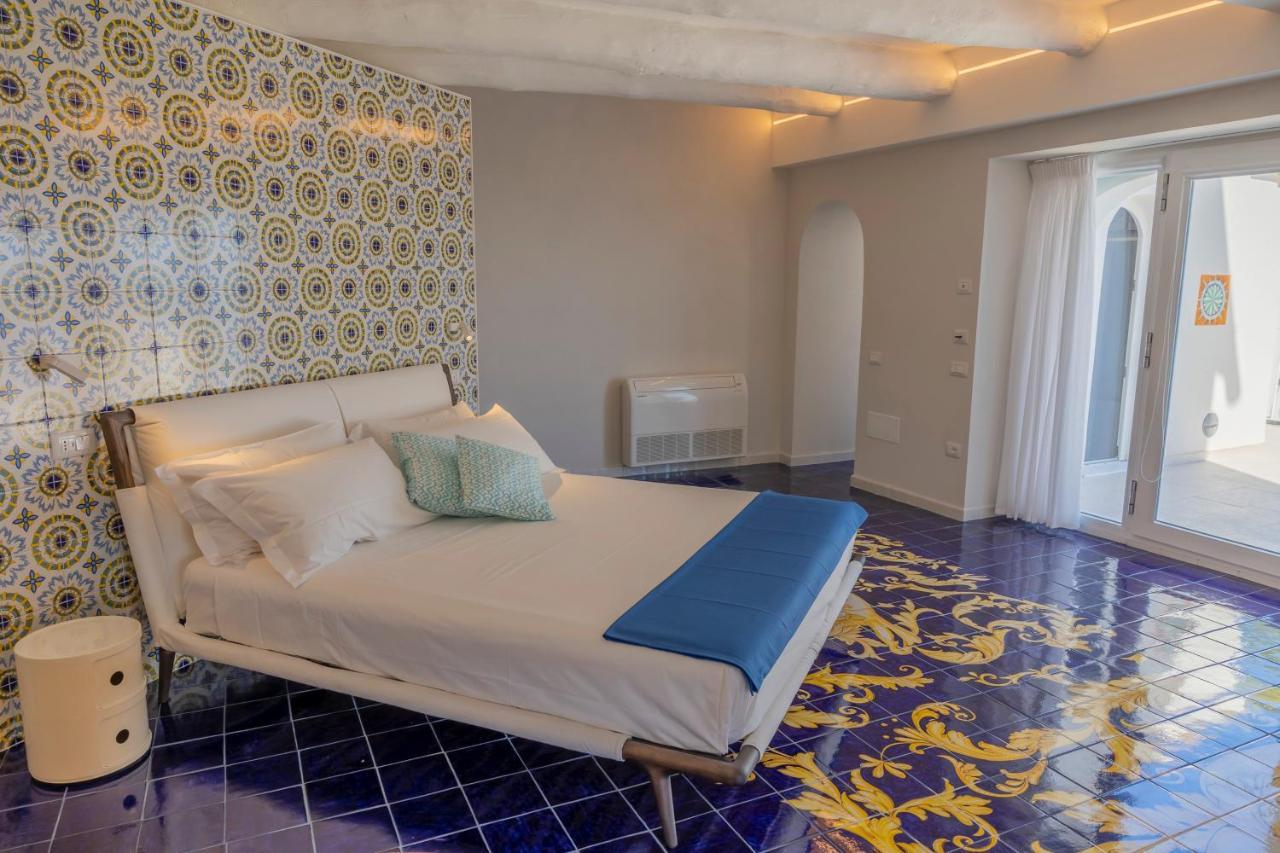 Decori Suites Amalfi Coast - Free Parking Vietri 외부 사진
