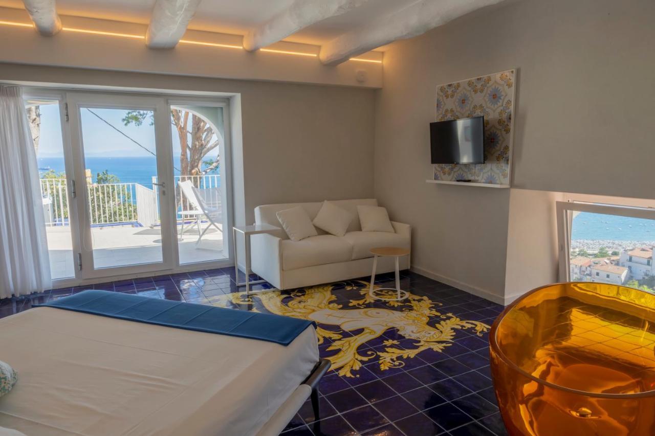 Decori Suites Amalfi Coast - Free Parking Vietri 외부 사진
